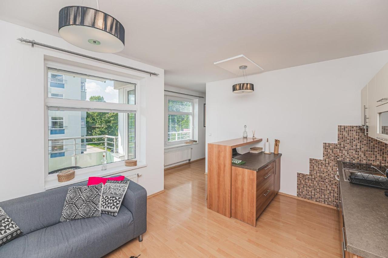 °°°Carolina'S Modern Apartment °°° Hradec Kralove Bagian luar foto